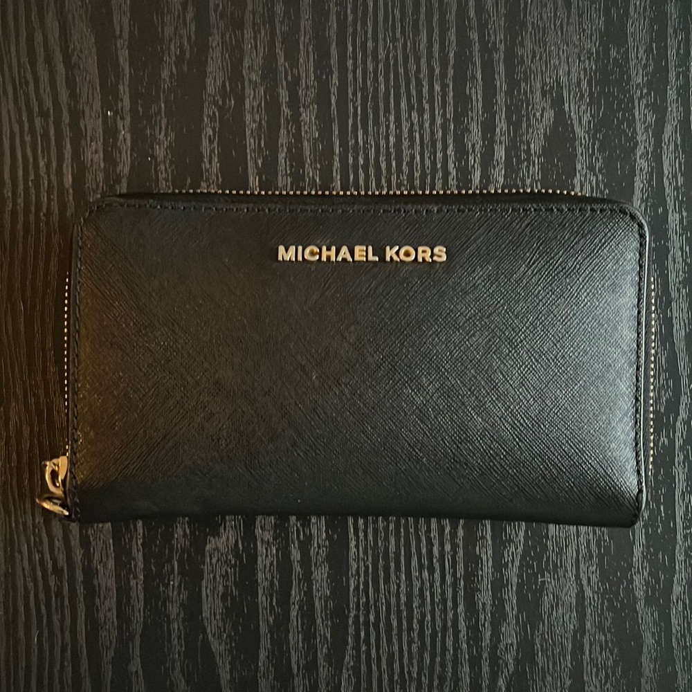 Michael Kors Black Saffiano Zip Wallet with Gold Logo